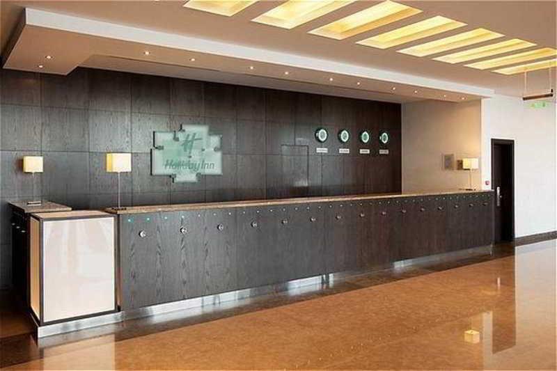 Holiday Inn Abu Dhabi By Ihg Interior photo