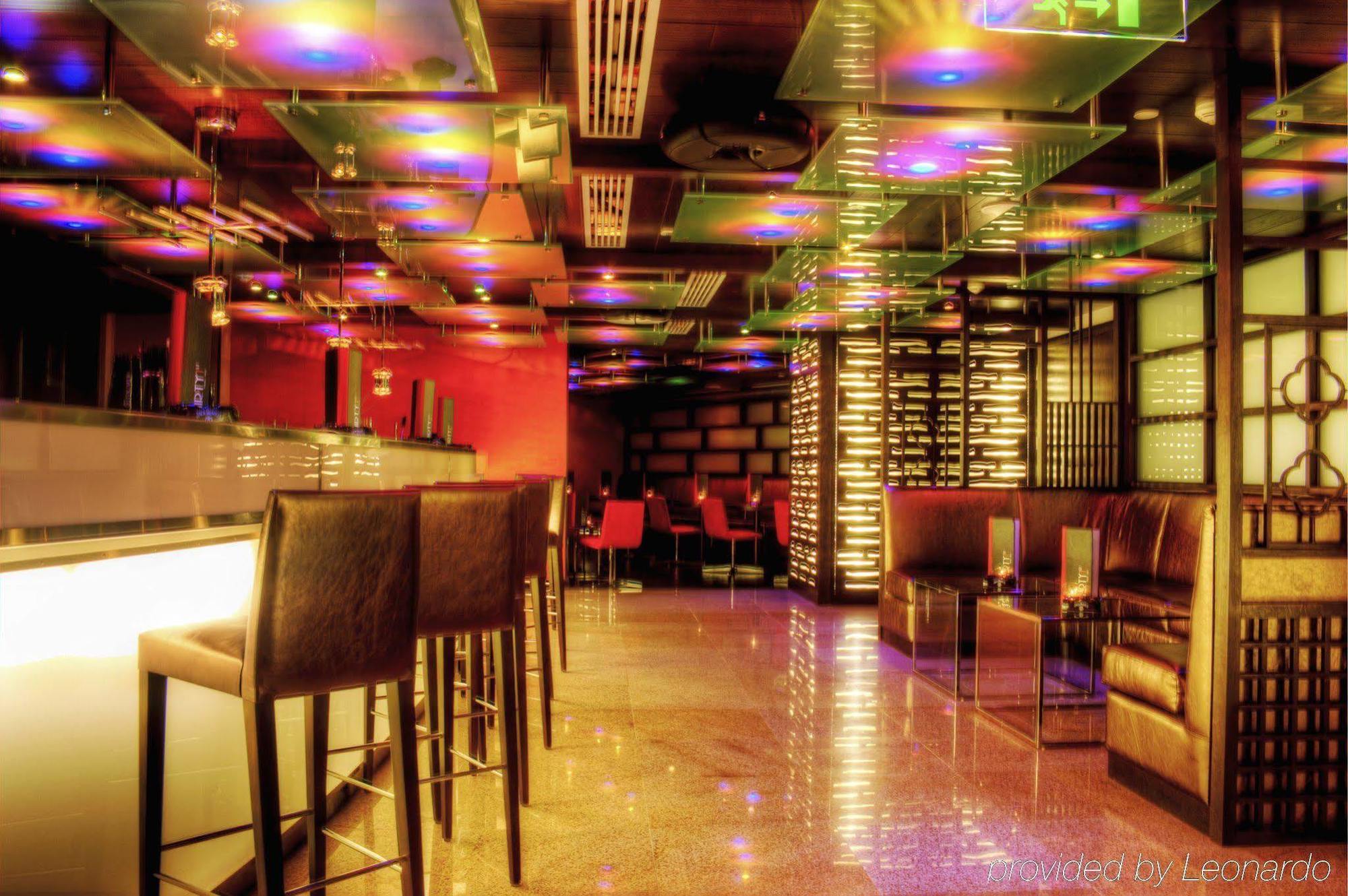 Holiday Inn Abu Dhabi By Ihg Interior photo